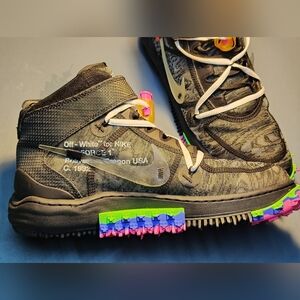 Nike Off-White x Air Force 1 Mid  Men's Size 9 Color Black